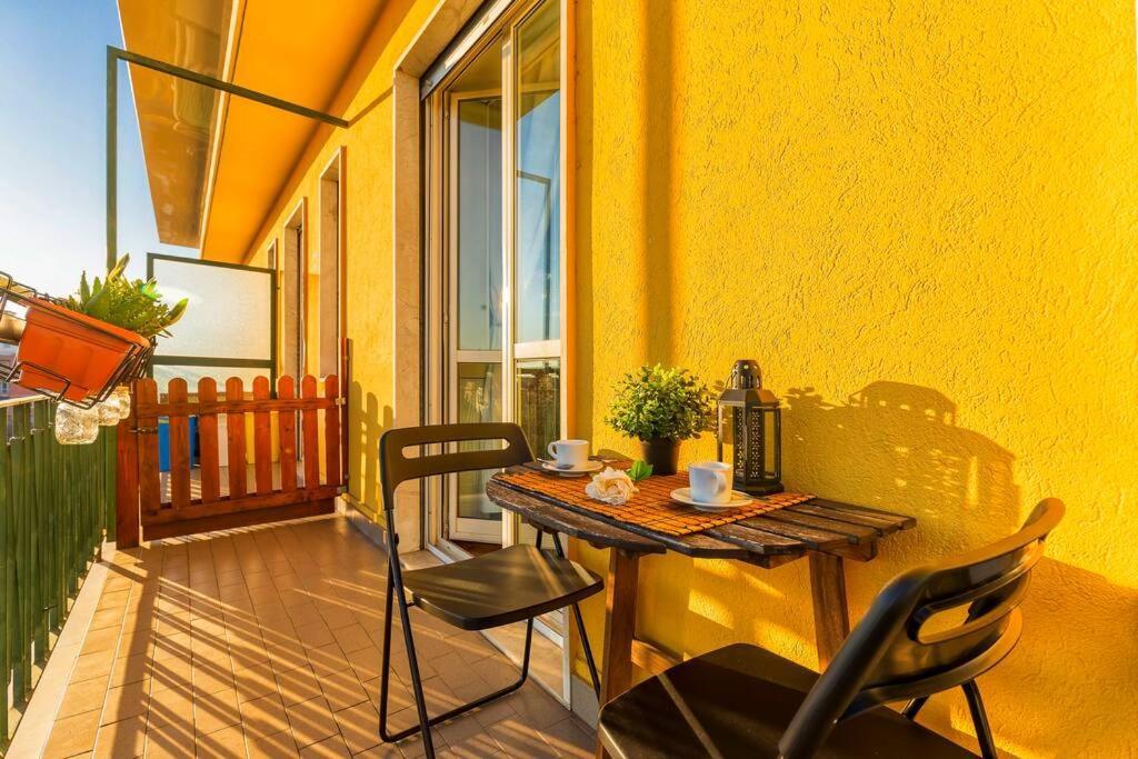 Sunny & Updated Flat With Panoramic View 50m From M4 Stop Milán